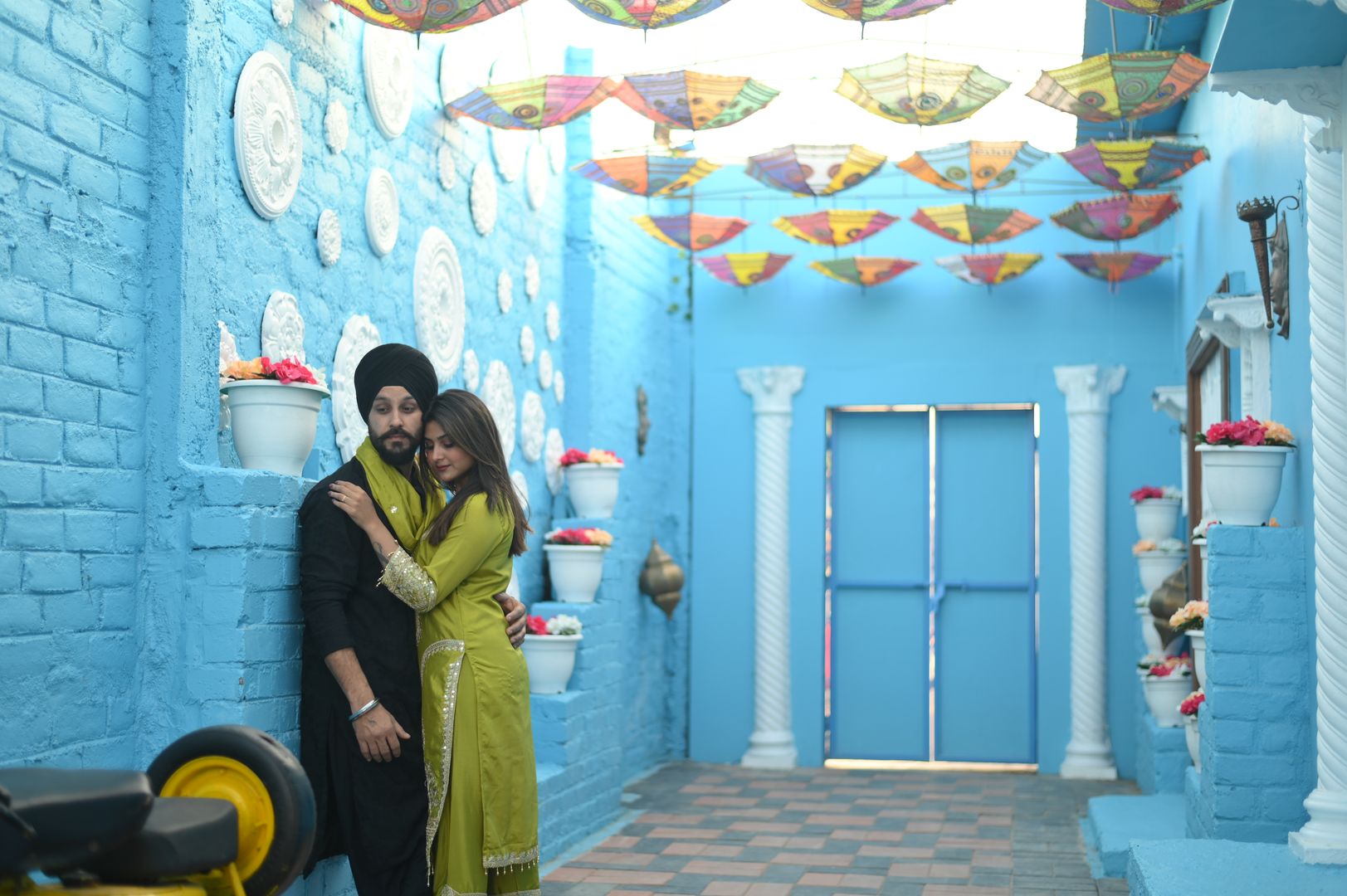 Blue Jodhpur themed photoshoot set with stunning azure walls and intricate motifs inspired by Rajasthan located in Nagpur SEDO