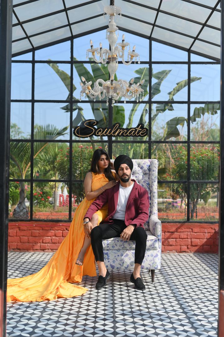 Glass House modern photography set with transparent structure and natural lighting for versatile photoshoots located in Nagpur SEDO