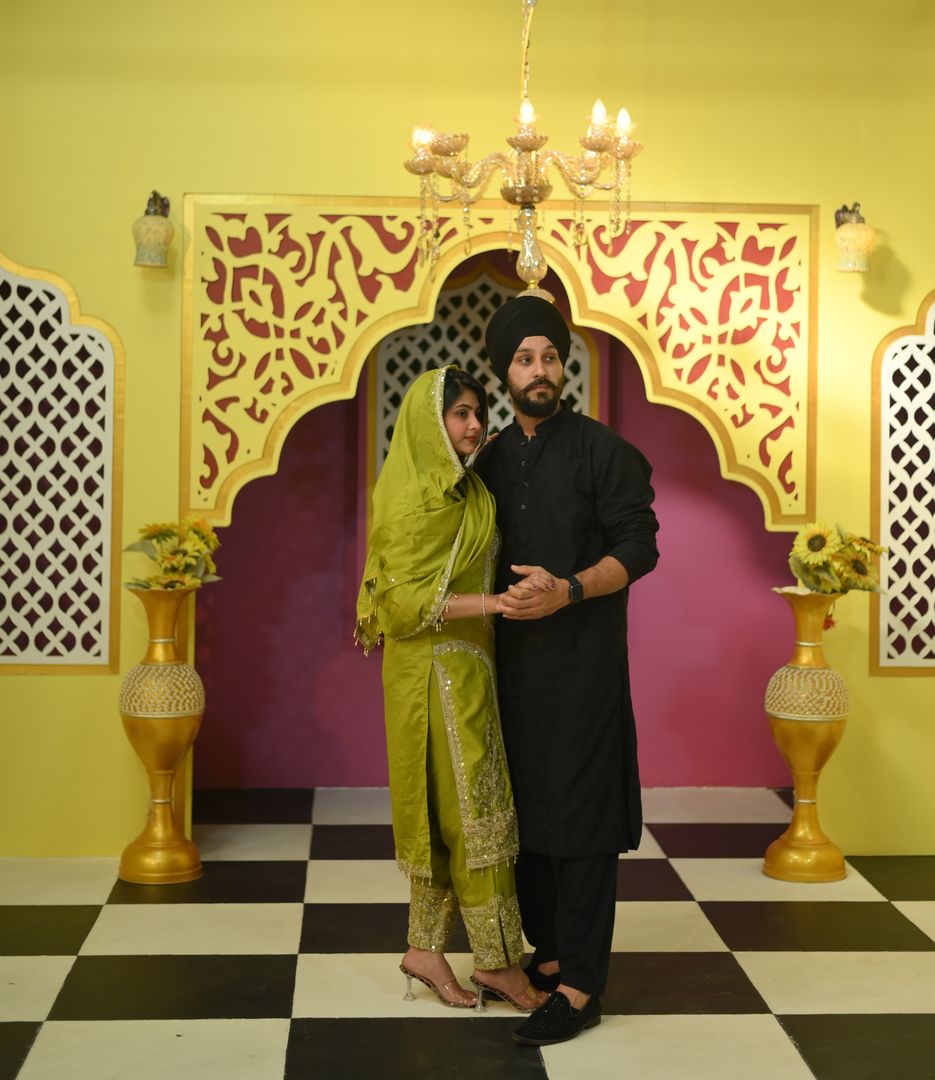 Indo Ethnic luxury photoshoot set with ornate jharokhas and royal decor for traditional themed portraits located in Nagpur SEDO