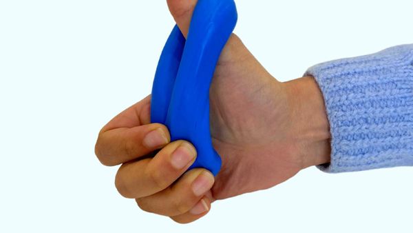 Thumb Pain treatment at C7Physio, Jaipur