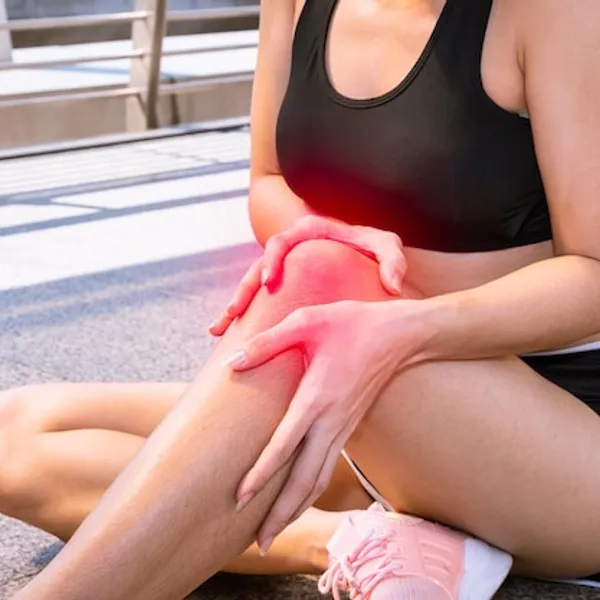 5 Most Effective Physiotherapy Treatments for Chronic Knee Pain: A Jaipur Specialist's Guide