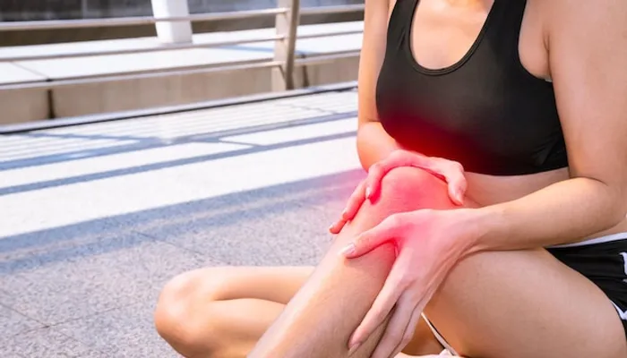 5 Most Effective Physiotherapy Treatments for Chronic Knee Pain: A Jaipur Specialist's Guide