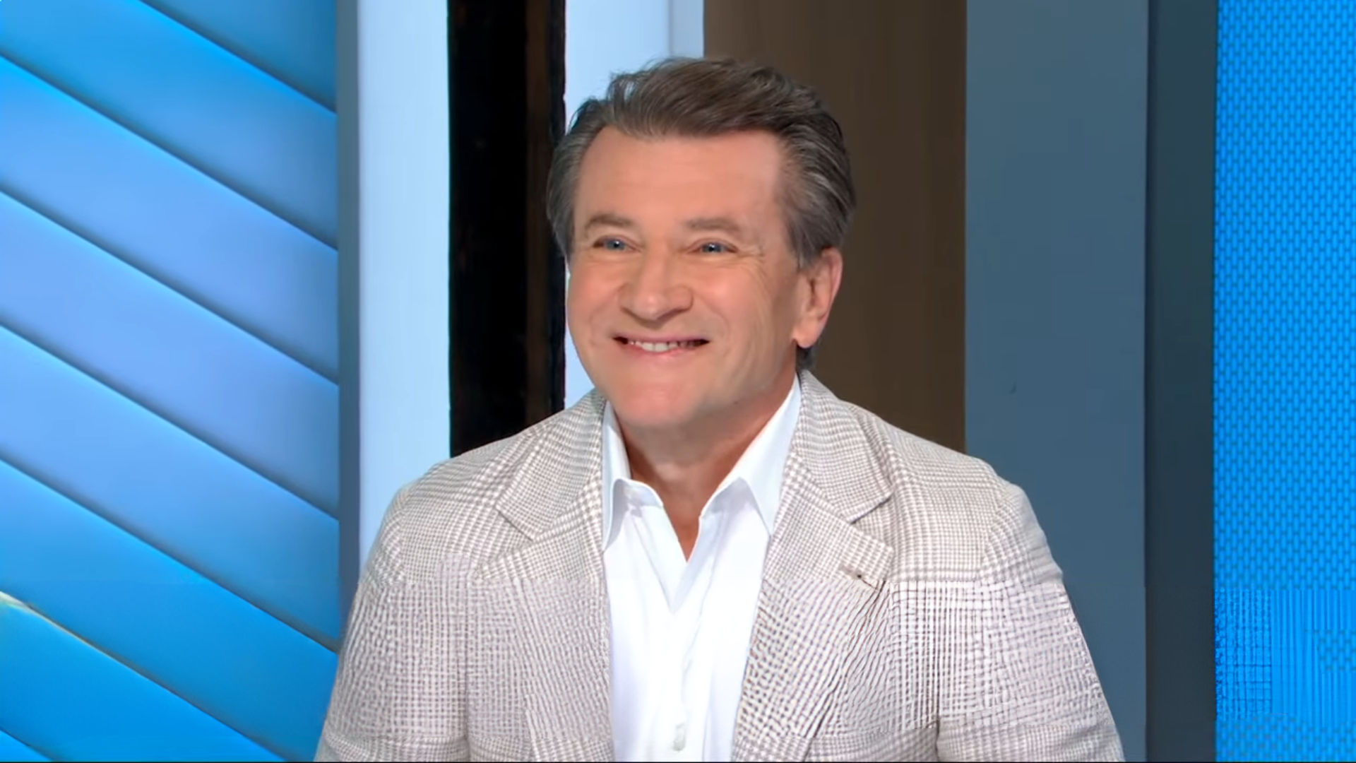 Robert Herjavec Net Worth - CryptoGlobally