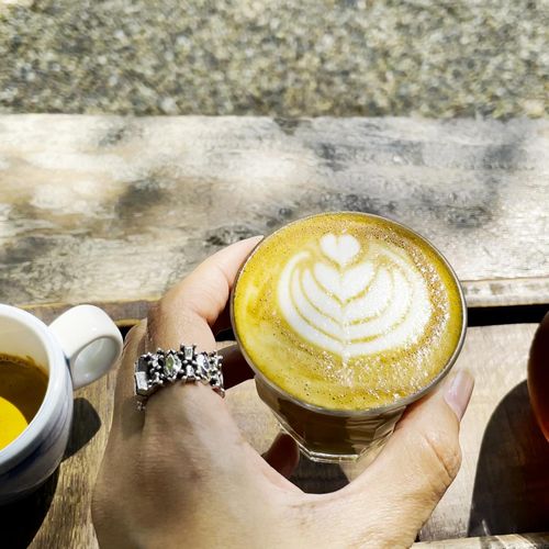 ดื่มกาแฟวันละกี่แก้ว ร้านกาแฟที่ให้คุณดื่มกาแฟ 3 แก้วรวด - Bluetamp Cafe