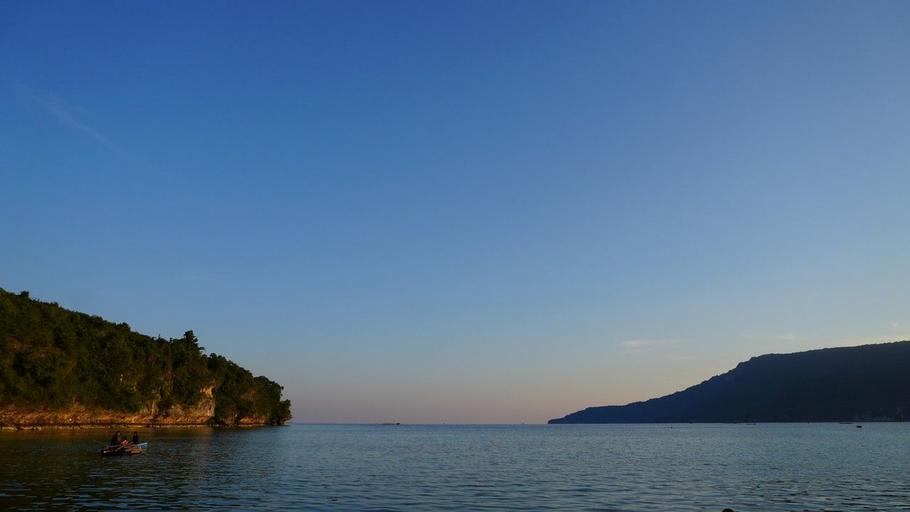 Senja Teluk lande
