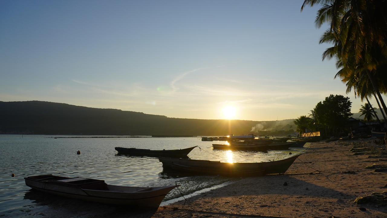 Sunrise Perahu Nelayan