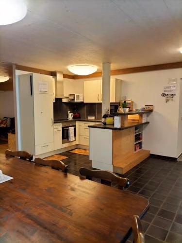Grosszügige, charmante Wohnung in den Bergen — foto 2