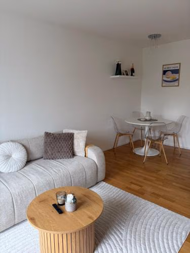 Moderne 4-Zimmer Wohnung nahe Bodensee mit Balkon — foto 4