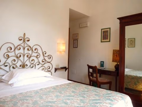 Classic Hotel — photo 9