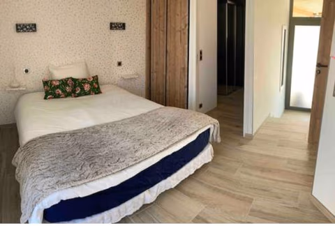 Chambre avec salle de bains privative — foto 1