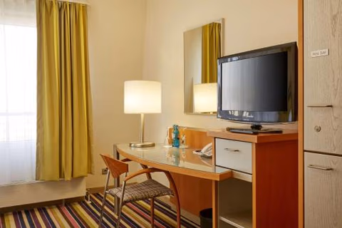 H+ Hotel Köln Hürth — foto 1