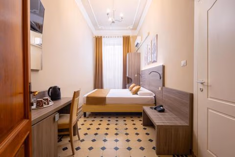 Astrid Hotel — photo 1