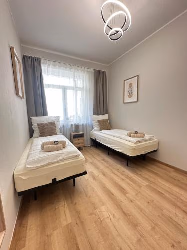 Modern luxury apartment central parking — photo 7