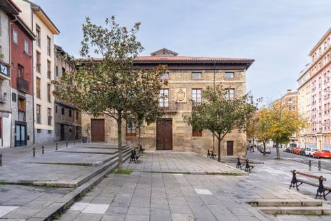 Limehome Vitoria Palacio de los Álava-Velasco — foto 3