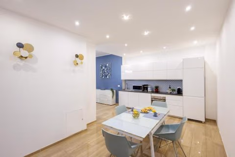 Genoa Lux Apartments with parking — photo 3