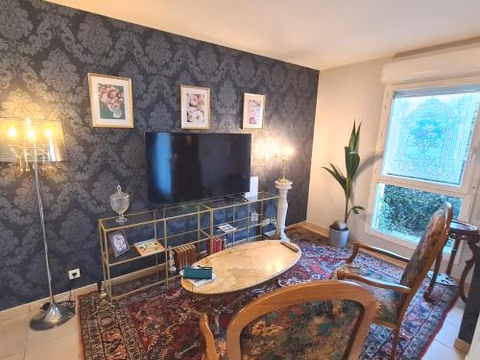 Chambre d'Amour Jacuzzi Bordeaux Parking — foto 1