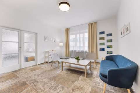 Petit Dependance — foto 1
