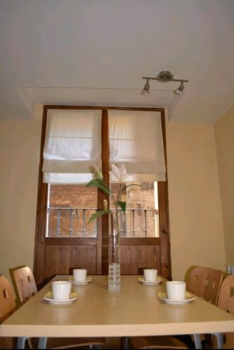 Cálido y acogedor apartamento en el corazón de Puente la Reina — foto 2