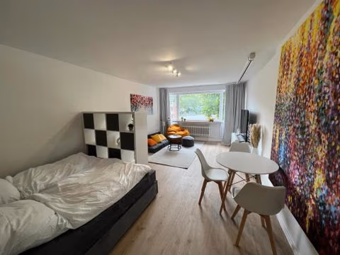 Design-Apt Köln City mit Beamer — photo 8