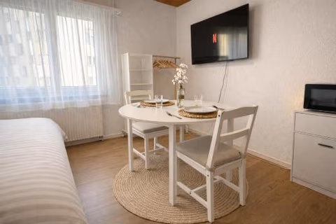 Gemütliches Studio Nähe Rheinfall - Netflix & Parkplatz — foto 1