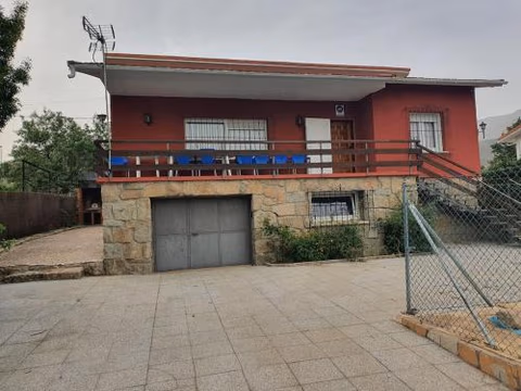 El Robledo II — foto 1