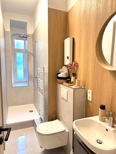 Modern luxury apartment central parking — photo 6