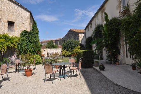 Hôtel du Donjon — foto 1