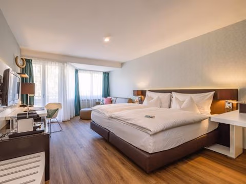 Hotel Spalentor - Ihr sympathisches Stadthotel — foto 1