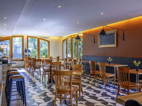 Ibis Sion — foto 3