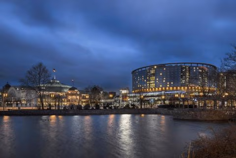 Maritim Hotel Frankfurt — photo 1