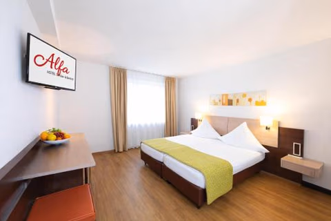 Hotel Alfa — foto 1