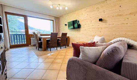 Ferienwohnung Aigisblick mit Pool und Sauna, direkt am Skihang — foto 1