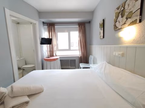 Hostal Albero by gaiarooms — foto 3