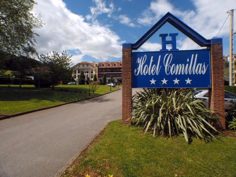 Hotel Comillas — foto 1