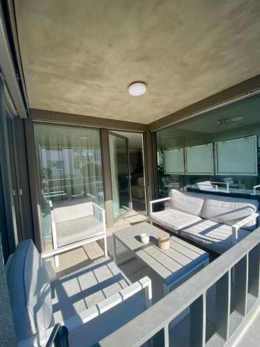 Moderne Wohnung mit Einrichtung — foto 6