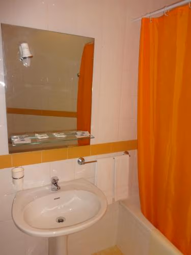 Hotel Bonjardim — foto 8