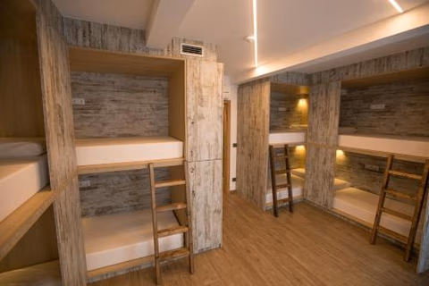 THOSTEL — foto 2