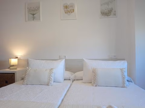 Martínez Rooms Caldas — foto 8