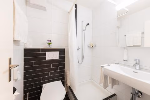 Noah Hotel — foto 5