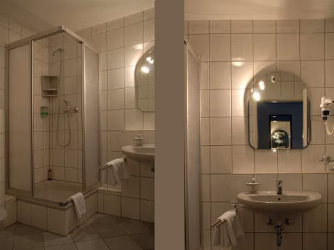 Hotel zwei&vierzig — photo 4