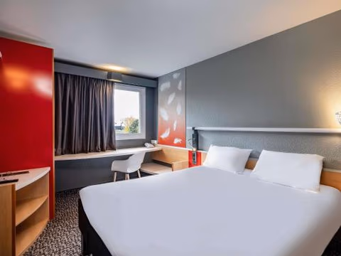 ibis Amboise — foto 2
