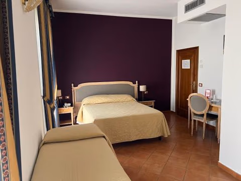 Hotel Bologna — foto 1
