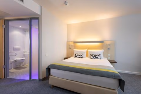 Holiday Inn Express Nürnberg-Schwabach — photo 6