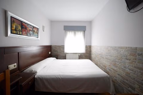 Pensión Serafín — foto 1