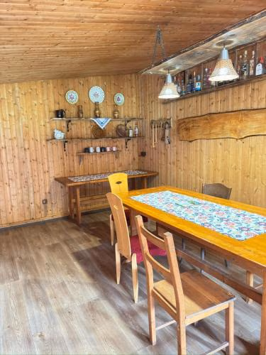 Chatky na Borovej Sihoti - spoločné wc a sprchy — foto 9