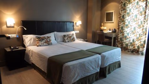 Hotel Moderno Puerta del Sol — photo 4