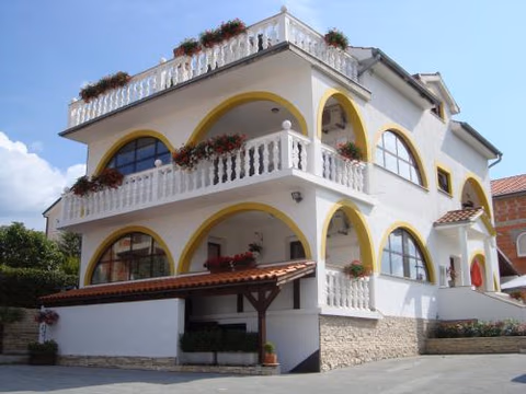 Villa Flora — foto 2