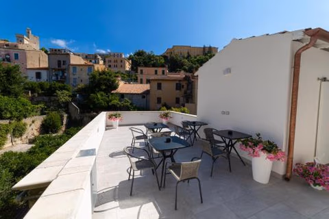 NUMISIA Guest House — foto 3
