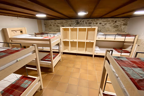 Albergue de peregrinos del Monasterio de Sobrado — foto 4
