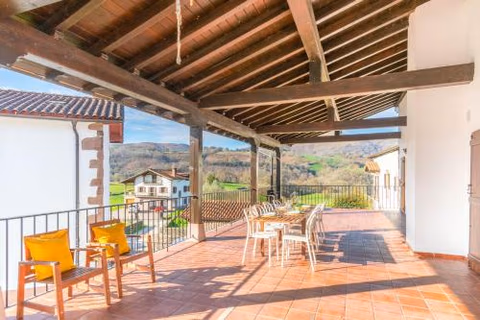 Espaciosa casa rural en pleno corazón del Baztán — foto 2